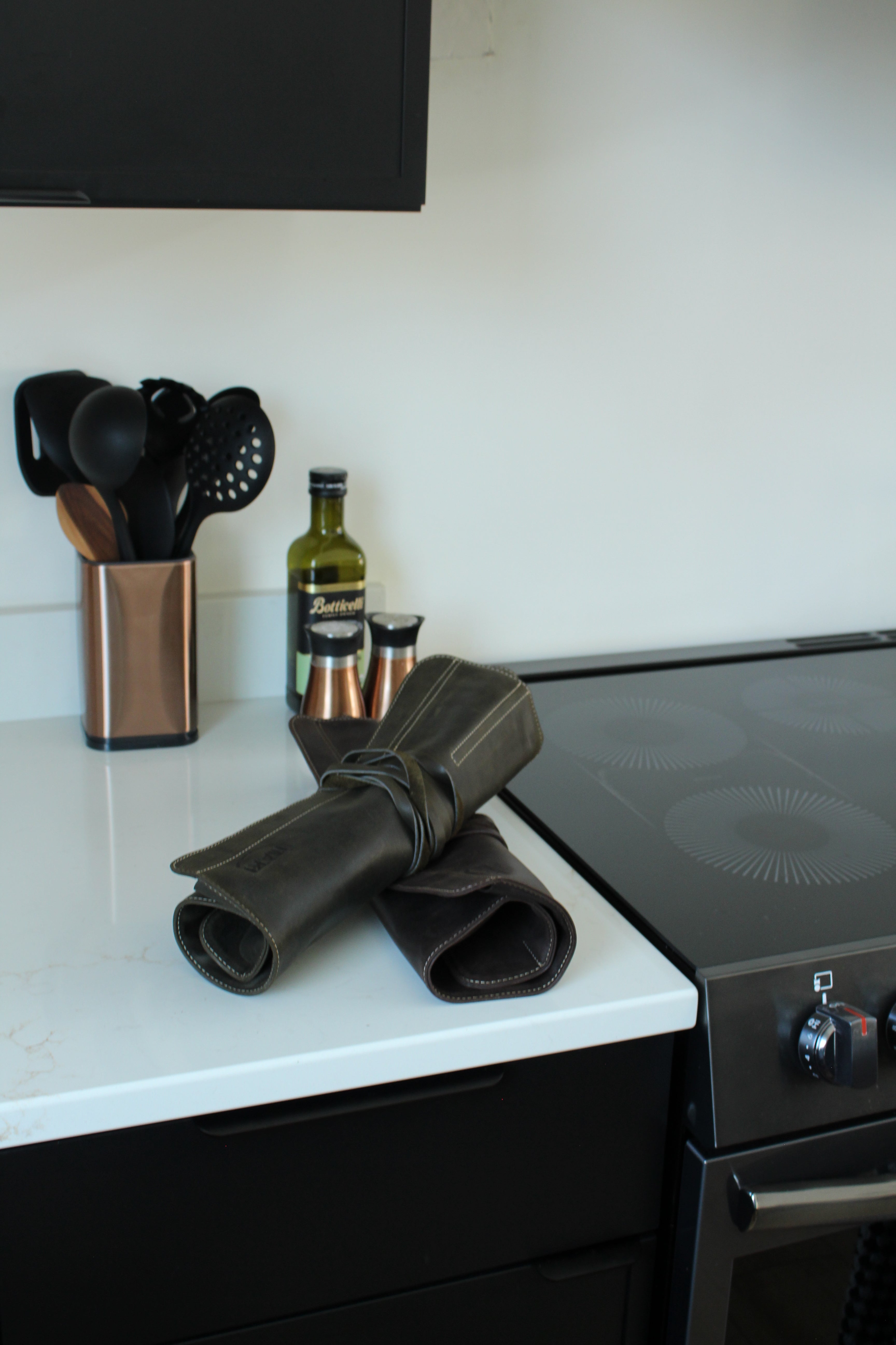 Leather Knife Roll